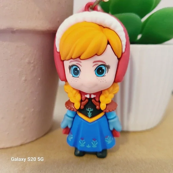 Disney Frozen Anna Keychain Charm Red‎ Hooded Outfit Blue Dress NEW Collectible