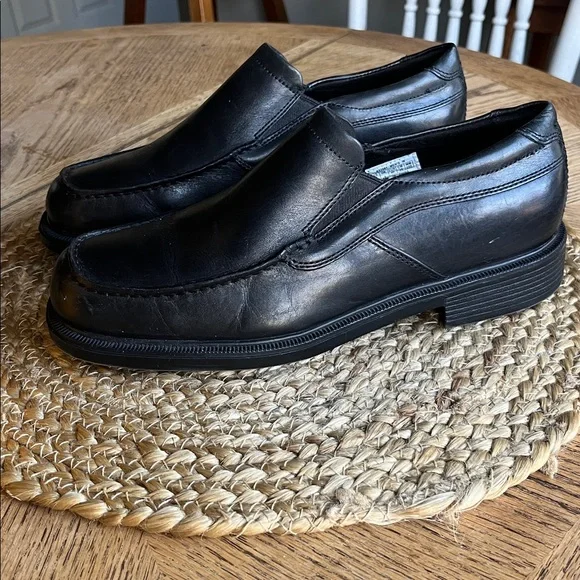 Rockport Men's Black Leather Loafers size 7 W
