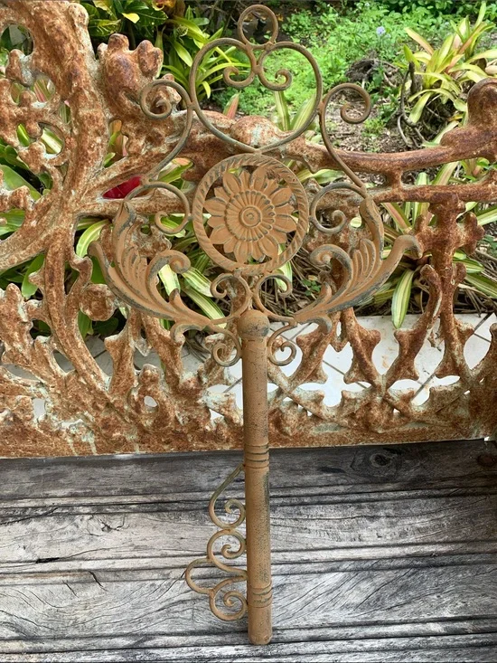 Decorative Vintage Skeleton Key Design with Floral Medallion - Rust Finish