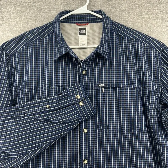 The North Face Roll Tab Shirt Men Size XL Blue Striped Long Sleeve Outdoor