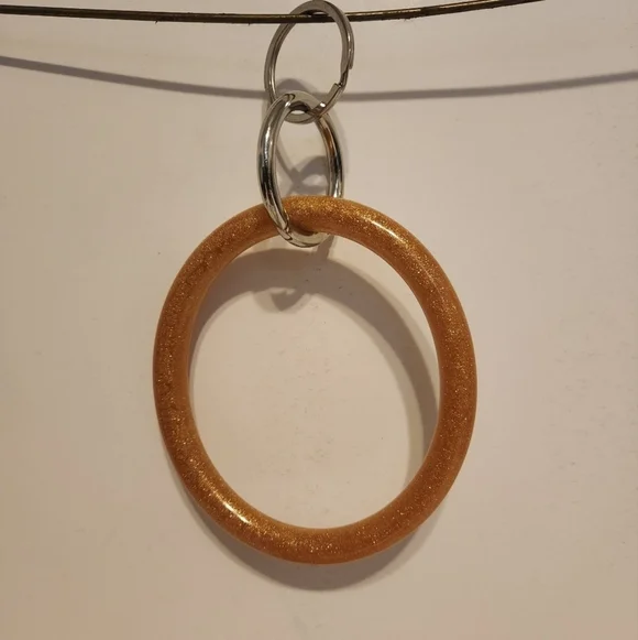 Like New Gold sparkly key and Keychain holder