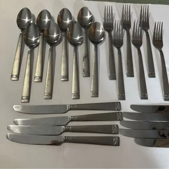 Cambridge Stainless‎ Flatware Danielle Dinner Forks Knives Spoons Set of 24 Pcs