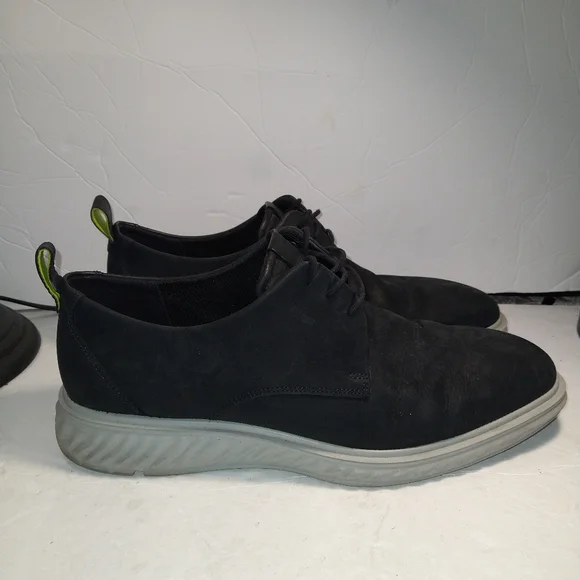 Ecco ST.1 Hybrid Lite Nubuck Leather Shoes Men's sz 10(44).