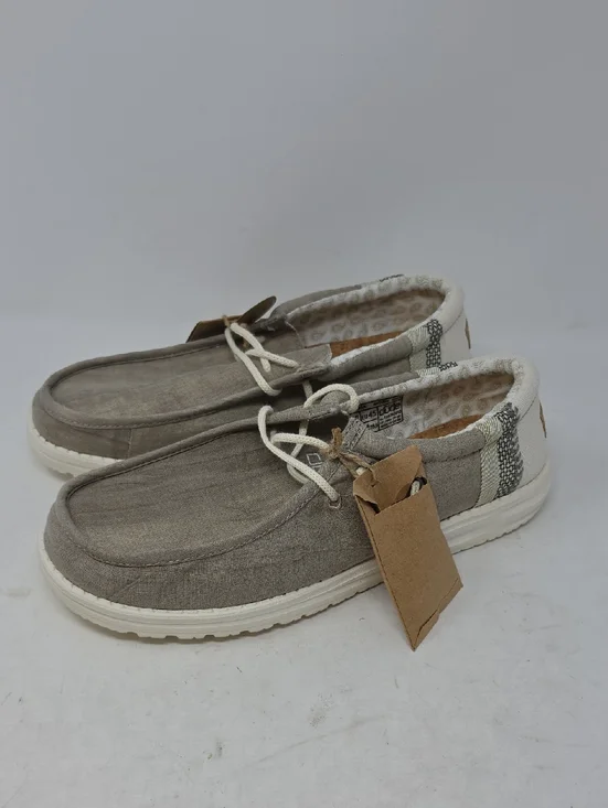 Hey Dude Wally Linen Lightweight Taupe Canvas Slip-Ons with White Sole Size 12