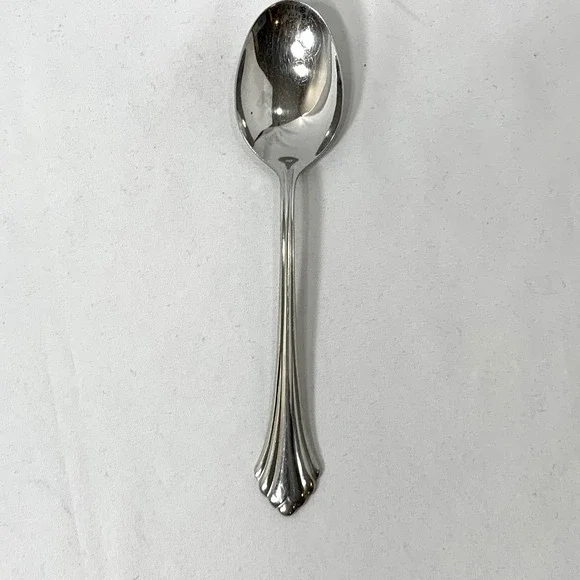 Oneida Stainless Flatware Spoon Bancroft Oval Soup Place 6 7/8