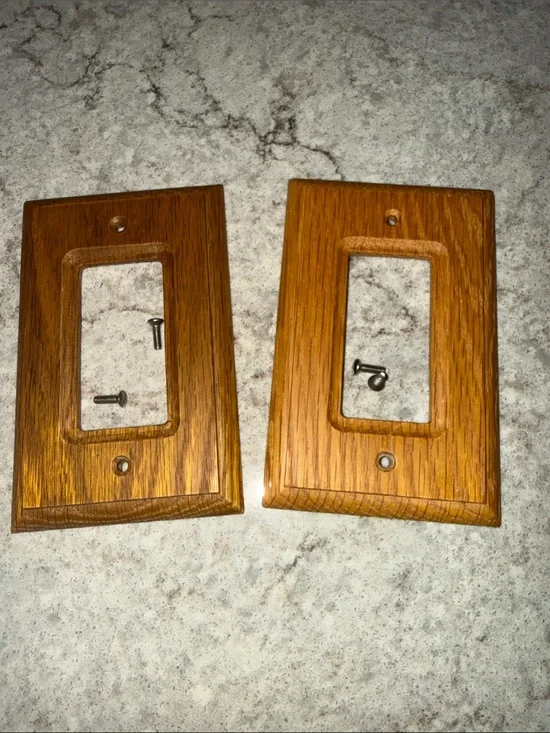 2 vintage Classic Wood Oak Single-Gang Wall Plate Pair Warm Brown