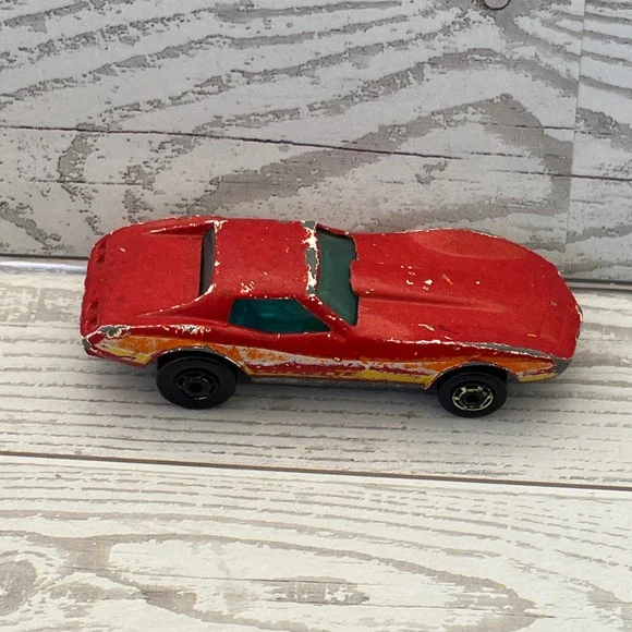 Vintage 1975 Hot Wheels Corvette Stingray Red Diecast Car‎ Malaysia 1/64 Scale