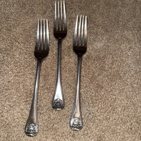 Vintage Supreme Cutlery Abbey Shell Dinner Forks 3