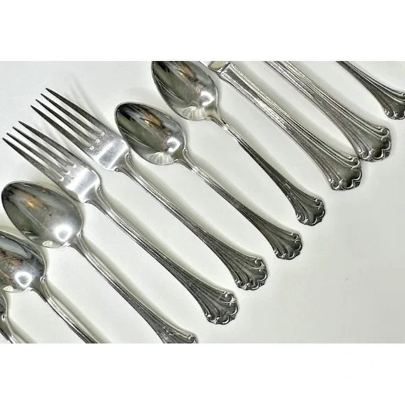 Reed & Barton REGINE Stainless Flatware Replacement Set 13 Dinner Fork Serving