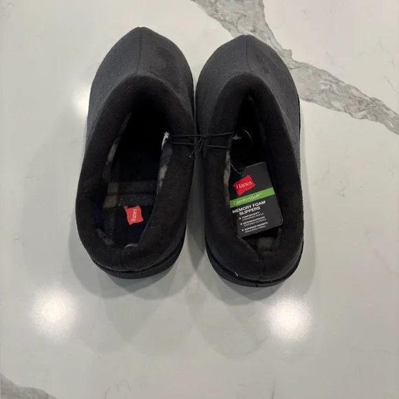 NWT Hanes Men's Black Memory Foam Slippers‎