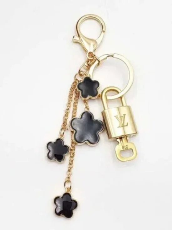 Authentic Louis Vuitton Gold Lock 🔒 Keychain Bag Unbranded Flower Charm LV