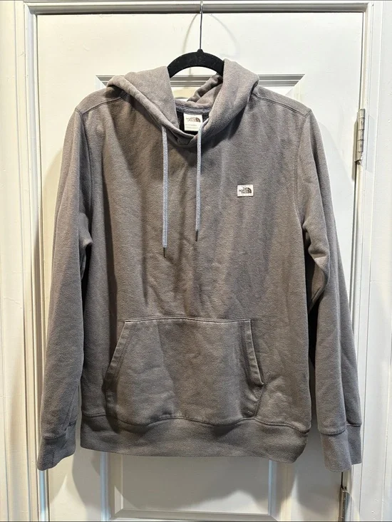 The North Face Men’s Light Gray Fleece Hoodie