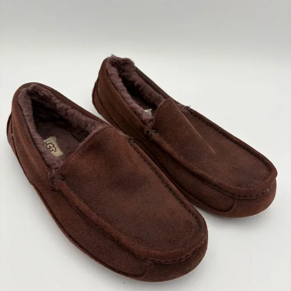 UGG‎ Mens 8 Ascot Suede Leather Moccasin Slippers Chestnut Brown Sheepskin Lined