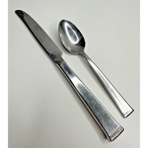 Reed & barton Teaspoon Dinner Knife set of 2 Stainless Flatware Replacement