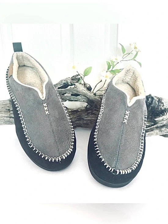 EVERFOAMS ~ Cozy Gray Sherpa-Lined Contrasting Stitching  Slip-On Men’s Slippers