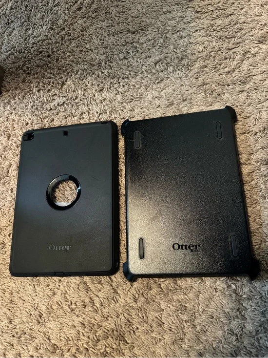 OtterBox Black Tablet Case Set – Rotating Back Cover and Protective Shell
