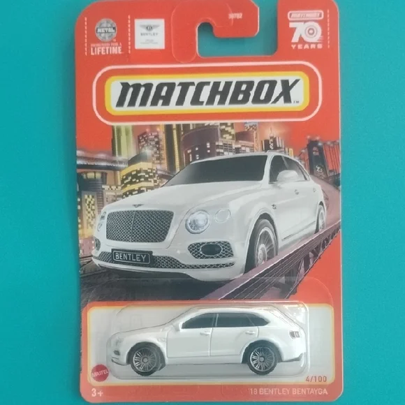 Mattel Matchbox White Bentley Bentayga Toy Car