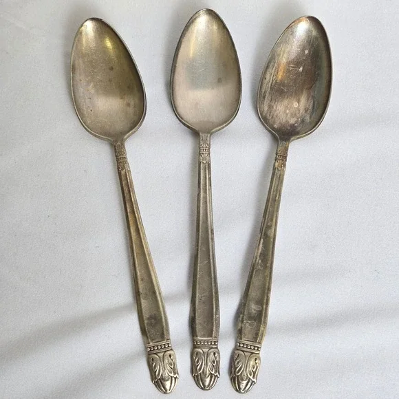 Holmes & Edwards‎ Silverplate Teaspoons, Danish Princess, 6.25
