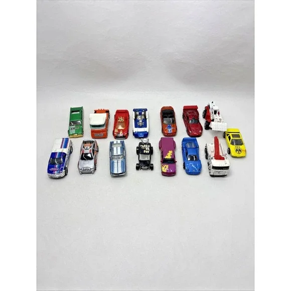 Lot of 15 Loose Diecast‎ Cars Hot Wheels Matchbox 70's 80's 90's Vintage