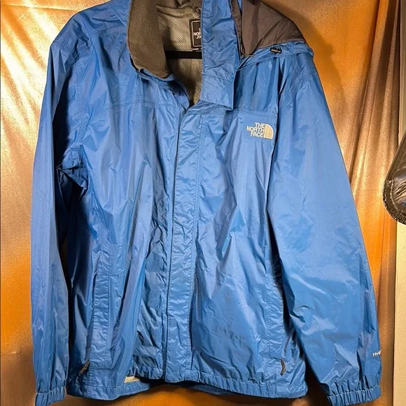The North Face Men's Vibrant Blue‎ Raincoat size L F1