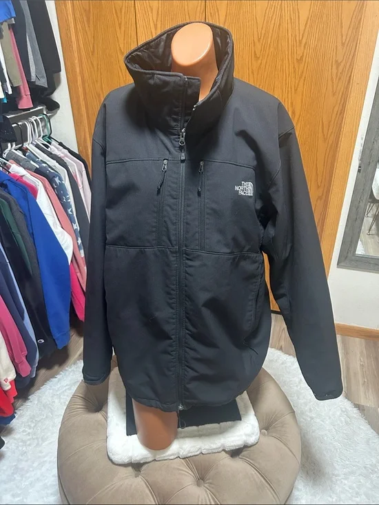The North Face Men’s Black Performance Softshell Jacket