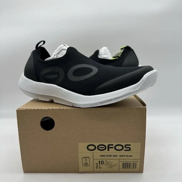 NIB Oofos OOMG Sport 5085 Men's Size 10 Recovery Slip On Shoes Black White