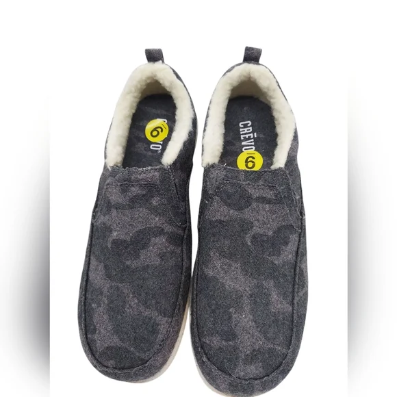 Crevo Gray Camouflage Slip-On Shoes Men's Size 9 NWOT