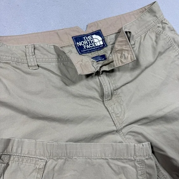 The North Face Men Khaki Tan Ripstop Cargo Shorts Size 36 Regular Outdoor Casual