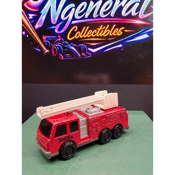 Vintage 1992 Tonka Diecast Fire Truck Red White Extendable Ladder 6-Wheel ZD