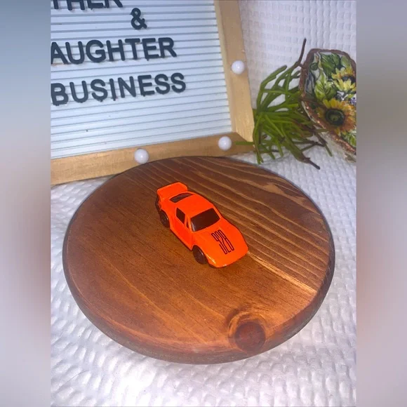 Vintage Orange Porsche #928 Made in China 1:64