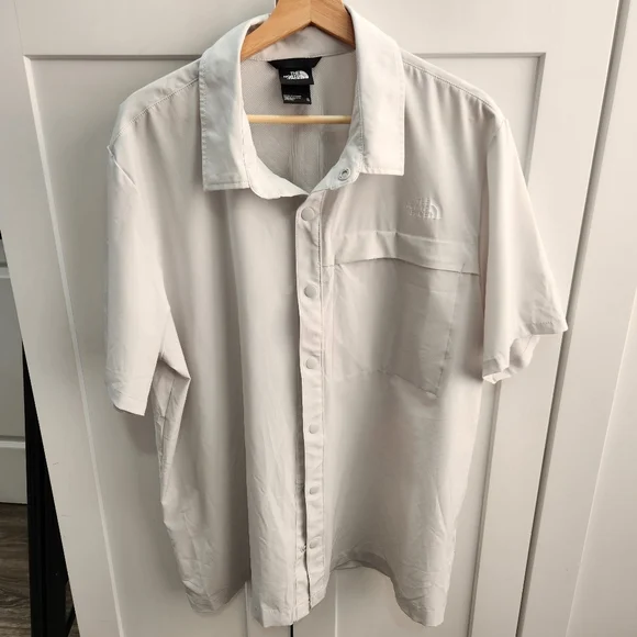 The North Face First Trail UPF Short-Sleeve Shirt - Men's Size XL