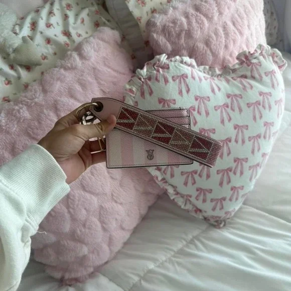 VS PINK bling wallet‎ keychain