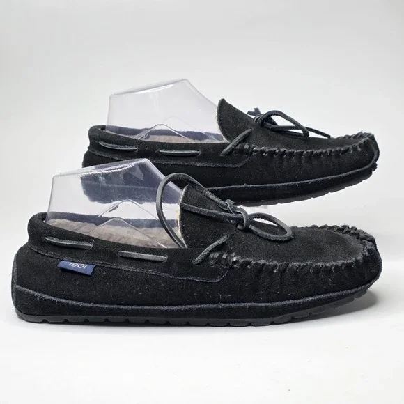 1901 MS Vancouver Men's Slippers Size 7 Black Suede Slip On Faux Fur Moccasin
