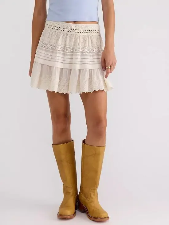 Frye Campus 14L Boots Banana