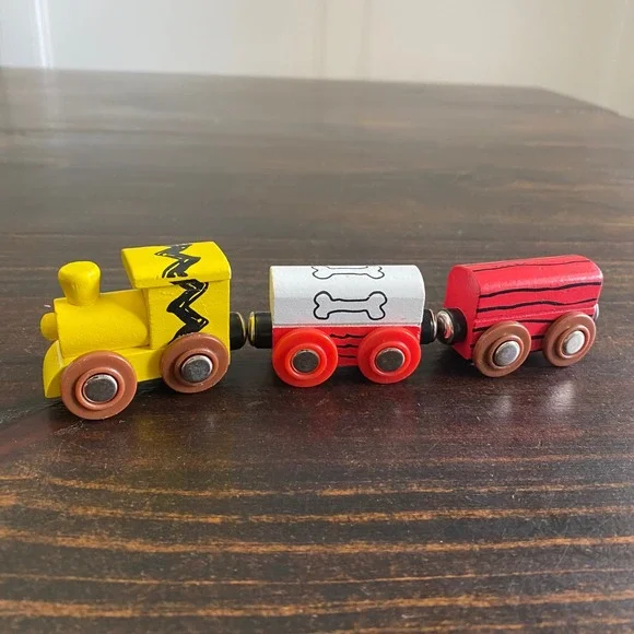 Peanuts Wooden Train Cars 3-Car Set Forever Fun Brio Compatible Charlie Brown