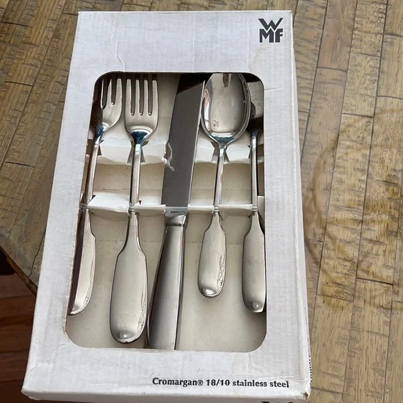 New WMF Cromargan Epos Oar Shaped Handle 20 pc set 18/10 Flatware Set