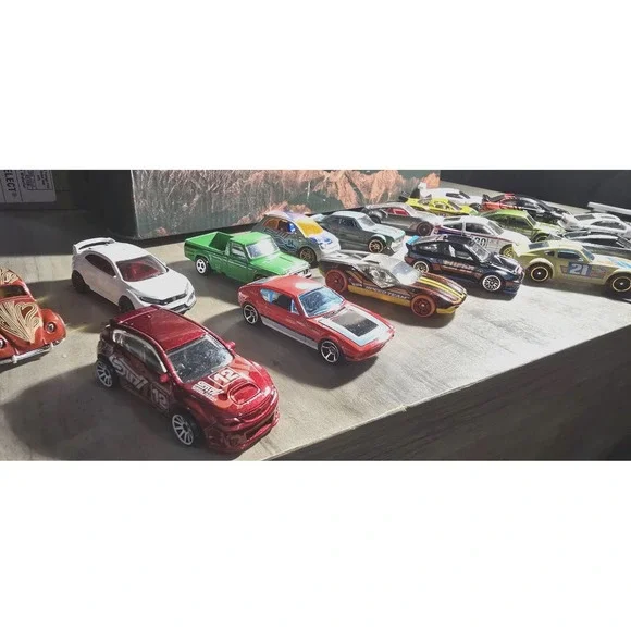 Hot Wheels LOT 16 Cars Trucks Vintage Honda Nissian Subaru Madza Toyota Loose HW