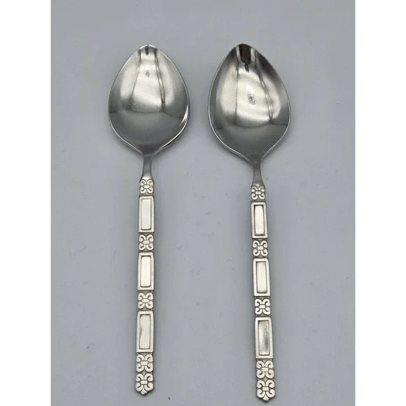 Oneida Community Madrid Stainless 2 Oval‎ Soup Spoons No Black Flatware 6 7/8