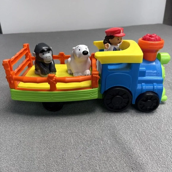 Fisher Price Little People Choo Choo Zoo Train Music Animal Sounds Conductor