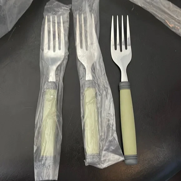Set of 4 Pfaltzgraff Sphere Green & Black Salad forks