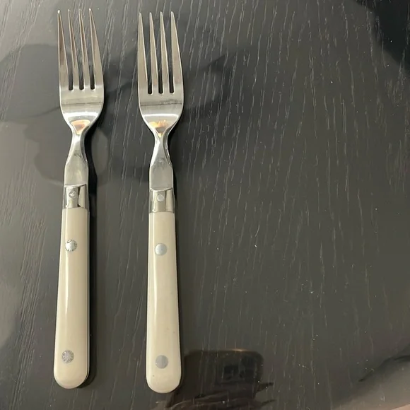 Washington Forge Mardi Gras white 2 forks
