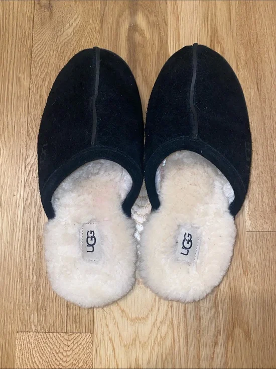 Black UGG slippers size 7