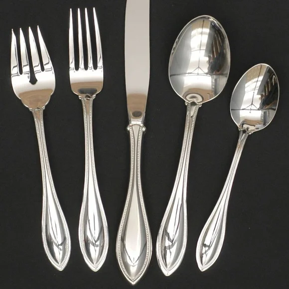 New Oneida USA American Harmony arbor 5 pc Place setting