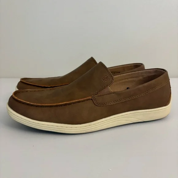 IZOD Seapoint Tan Loafers Men’s Size 8 Slip On Comfort Memory Foam Casual Shoes