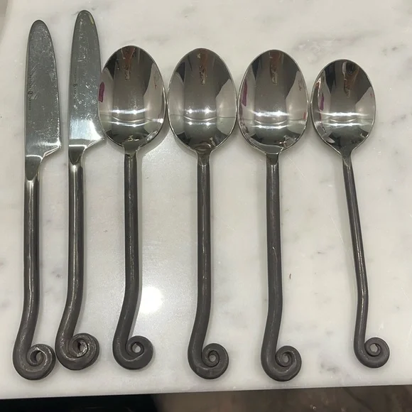 6 New Gourmet Settings Treble Clef Burnished Flatware pieces