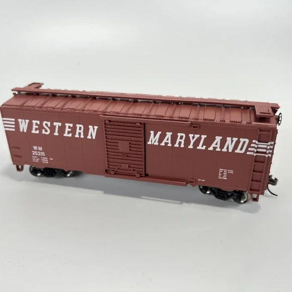 Bachmann Silver Series 17037‎ HO Western Maryland  40' Boxcar - Boxed, Excellent