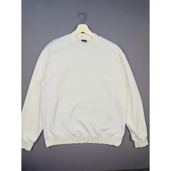 The North Face Solid Off White Crewneck Sweatshirt with Tonal Logo Size Medium