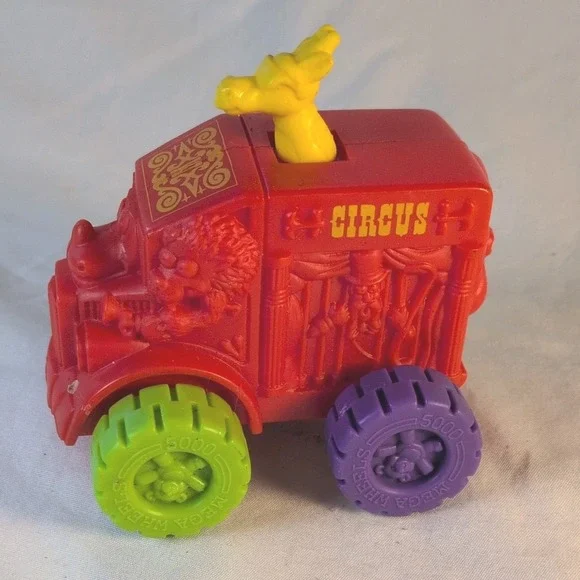 Wendy's Circus Toy Truck 1995 Red Giraffe Fast Food Premium