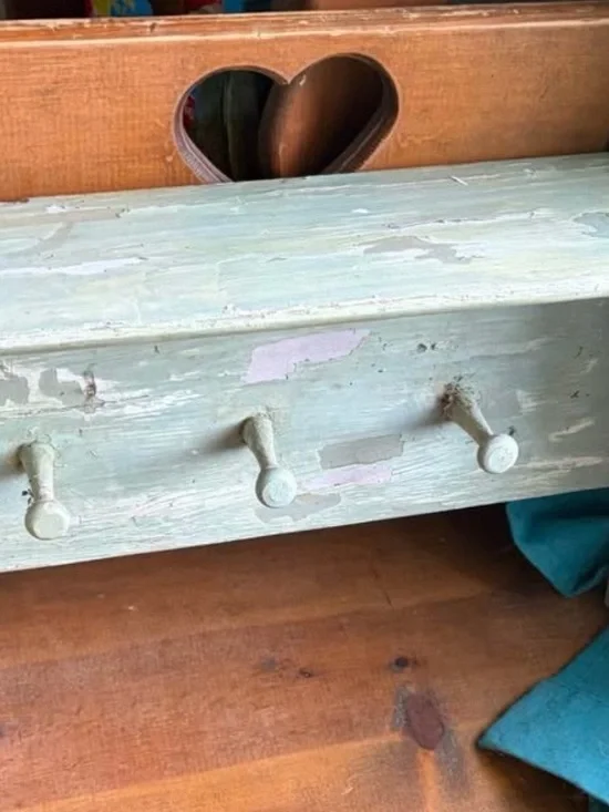 Vintage Style Wall Hook Rack in Distressed Light Green - Unbranded