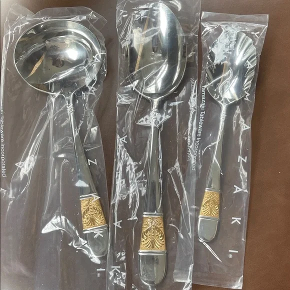 Yamazaki Medalia Gold Accent 3 pc Completer Set NIB Gravy, Sugar Serving Spoon